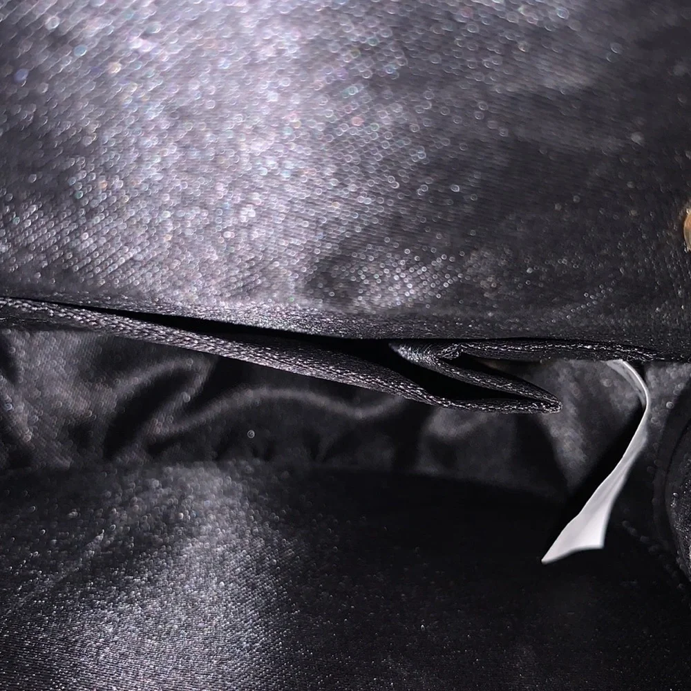 80s Evening Bag Crossbody Black, Silver & Gold Shiny Chainmail Exterior - Picture 6 of 8